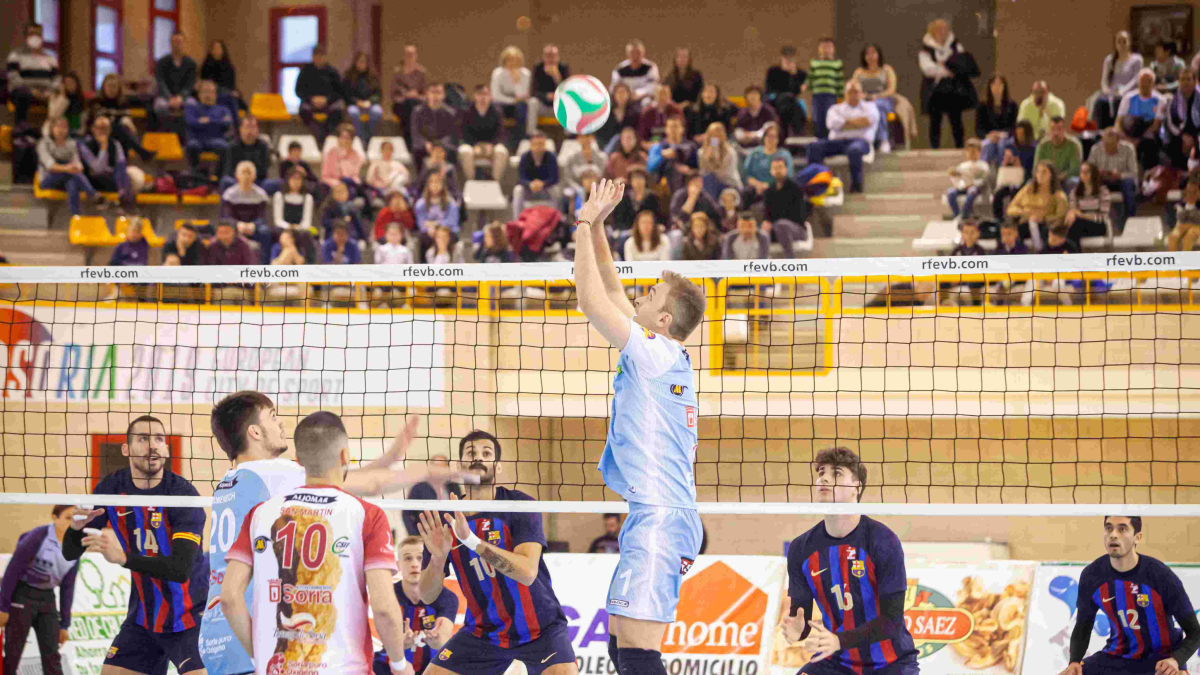 El Barça Voleibol se midió al Río Duero en los cuartos de final del pasado p0lay off. MARIO TEJEDOR