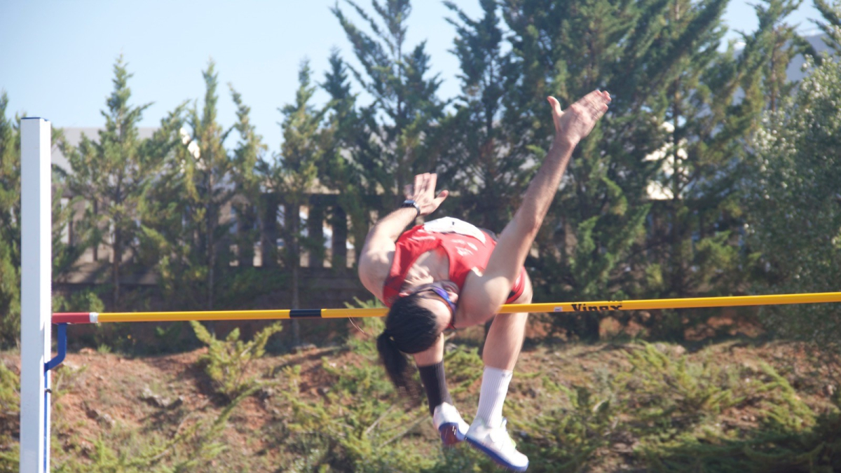 Prueba de salto de altura en heptathlón femenino en las instalaciones de Los Pajaritos.