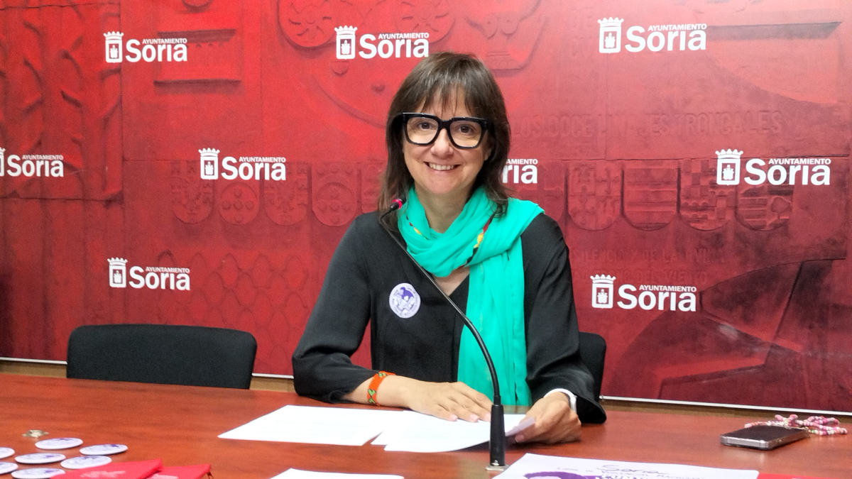 La concejala Gloria Gonzalo en la presentación de la campaña. J.A.C.