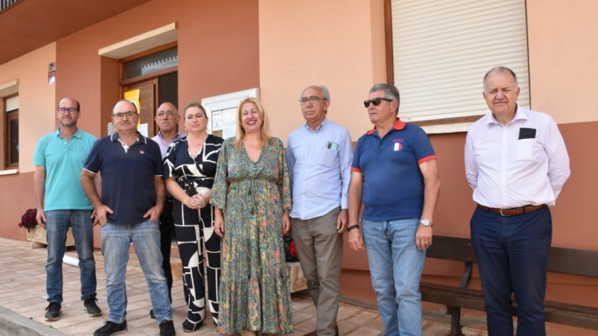 La vicepresidenta en funciones, María José Jiménez, se reúne con los alcaldes de la Rinconada.