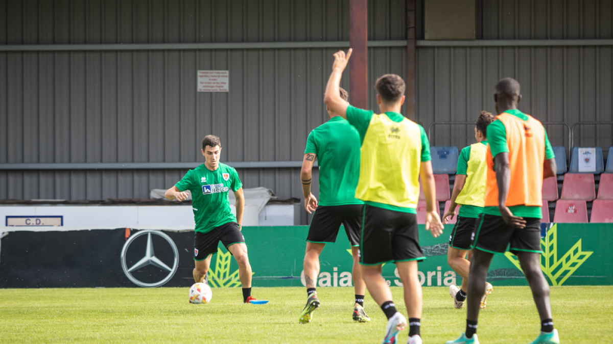Primer entrenamiento del CD Numancia en esta pretemporada.