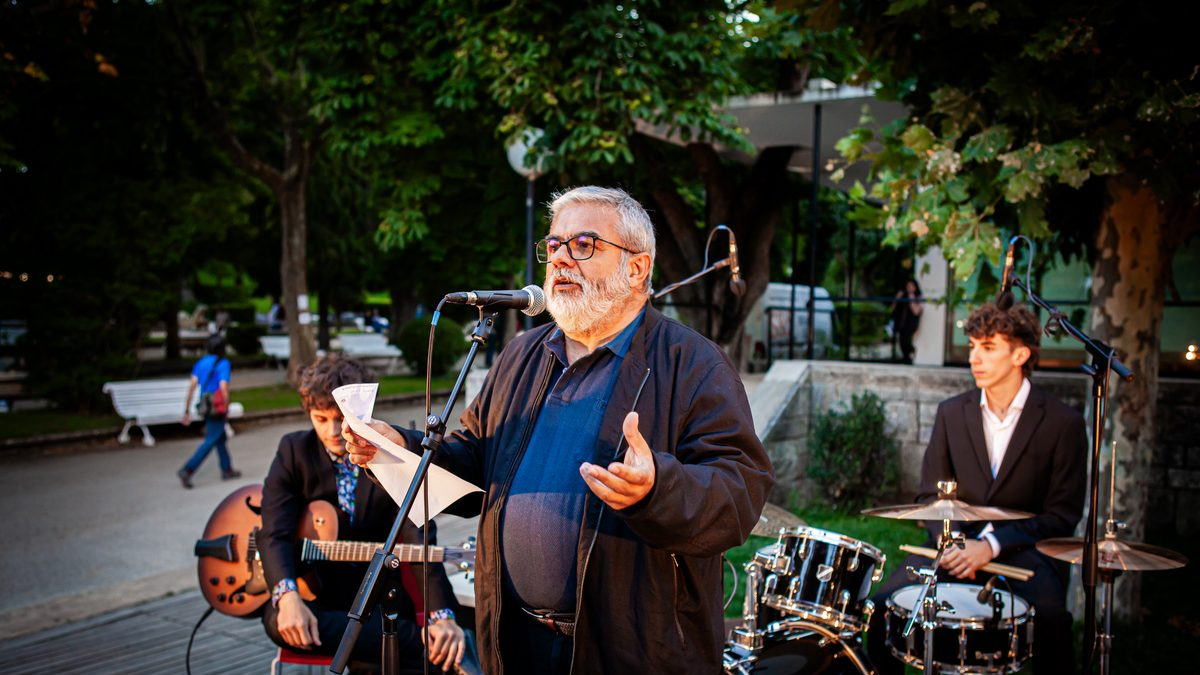 Expoesía encara su recta final con una noche de poesía en plena libertad