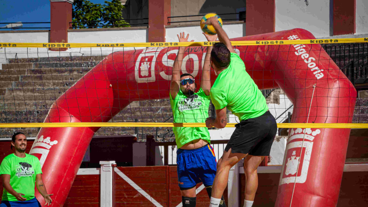 El Popular Masculino se lo llevaron David Serrato e Eizan Fernández.