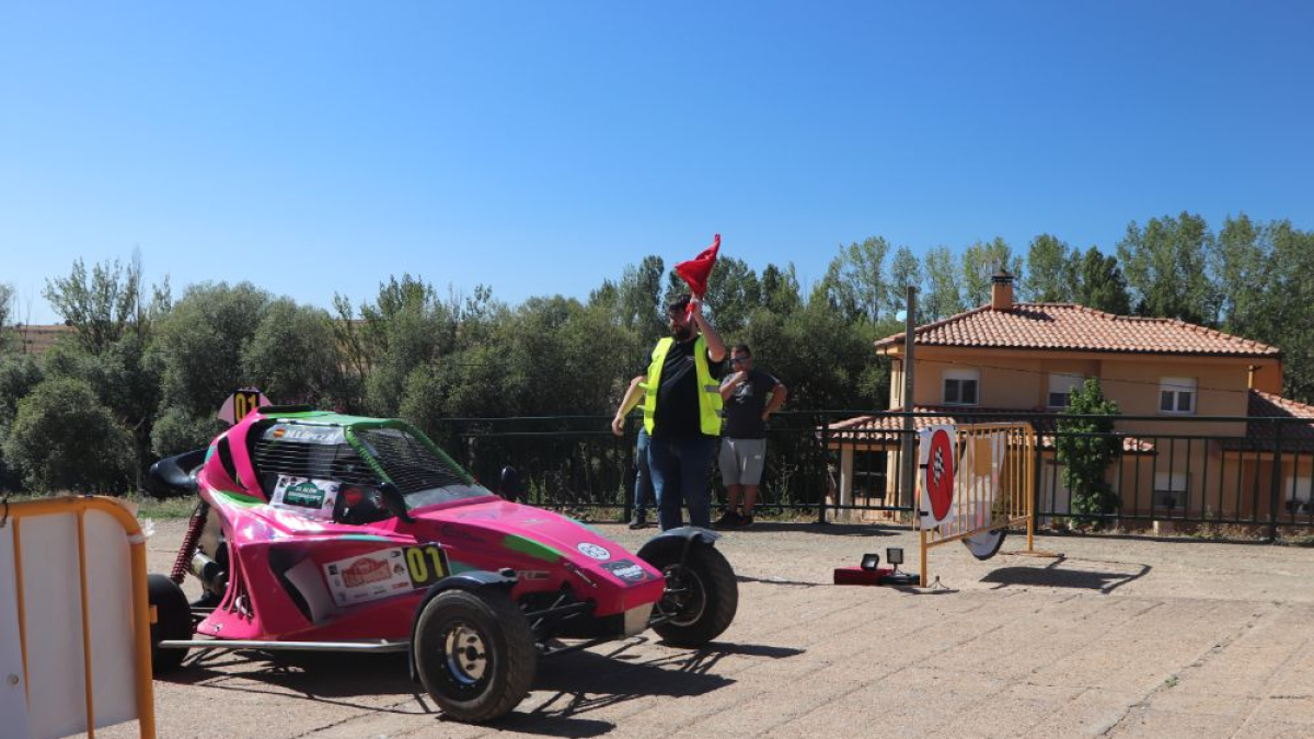 La Escudería BNNORacing llevó 22 pilotos a Borobia para comenzar una prueba de slalom con visos de repetirse.