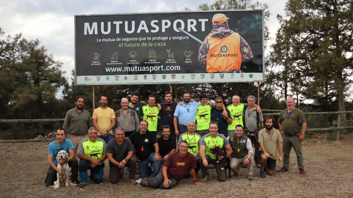 Participantes en el curso clausurado en Castillo de Robledo.