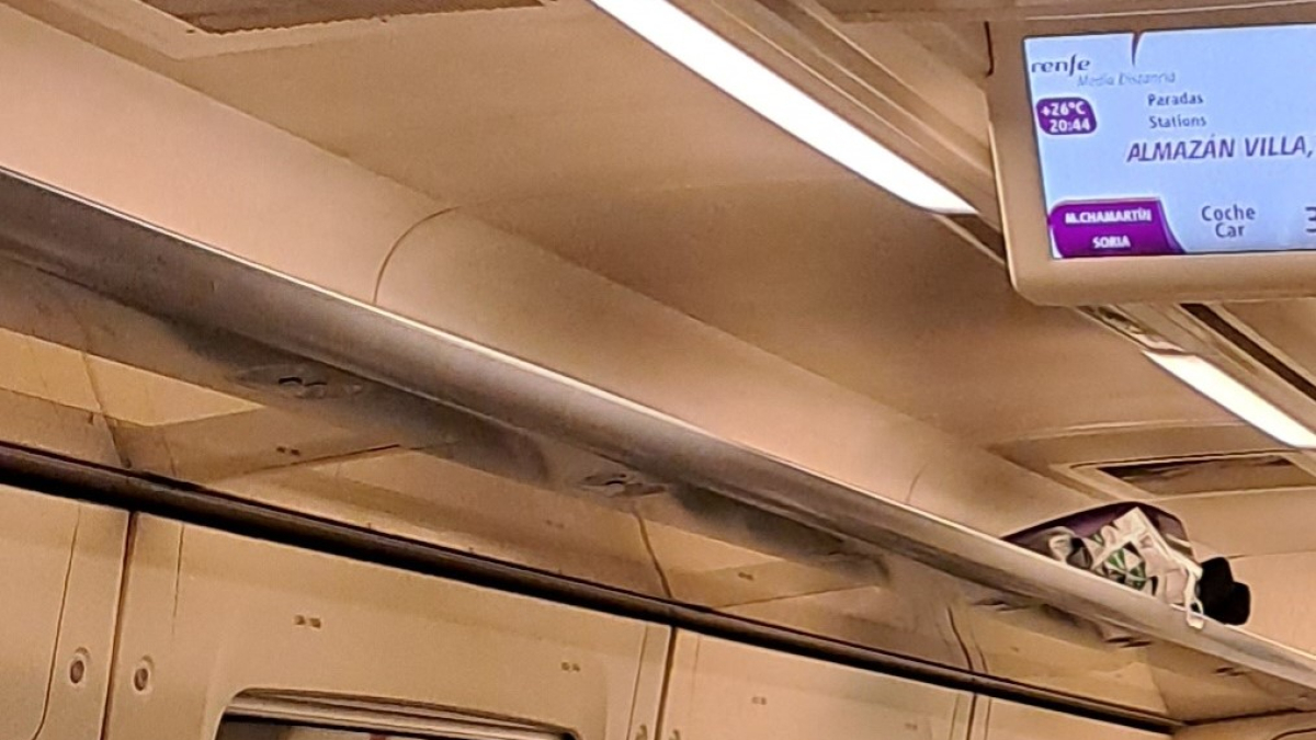 Interior de uno de los vagones del trayecto Soria-Madrid.