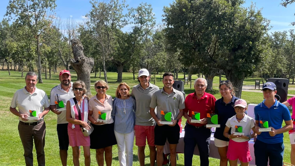 Los mejores clasificados en el torneo.