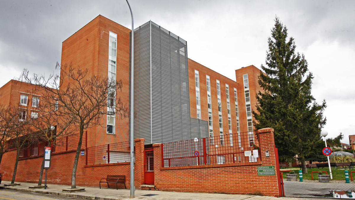 Exterior de la residencia de Los Royales.