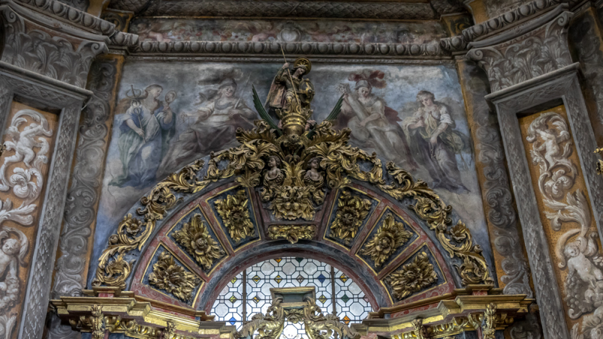 Imagen del patrón, San Saturio, en su ermita.