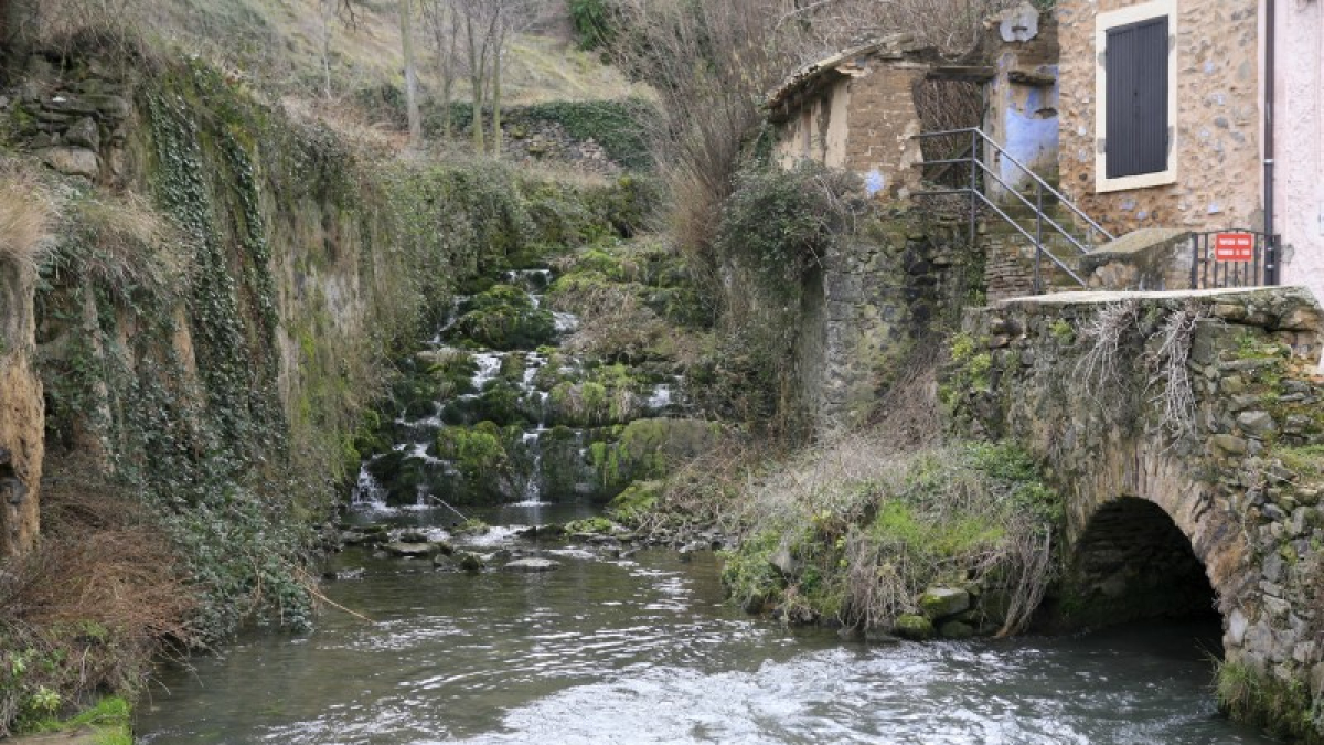 El río Queiles a su paso por Vozmediano.
