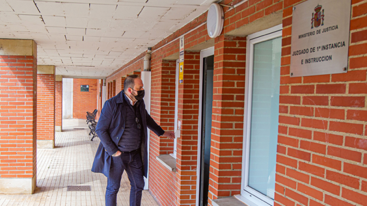 Declaración de Cobo en dependencias del Juzgado de El Burgo en marzo de 2022.