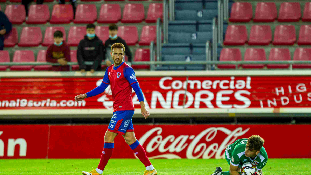 Agus Alonso apenas vistió unos meses la camiseta del Numancia en Segunda Federación.