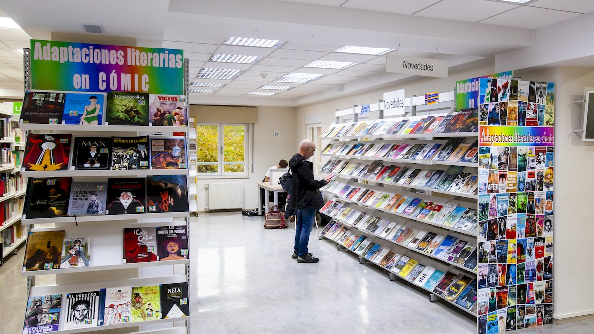 Interior de la Biblioteca Pública de Soria.