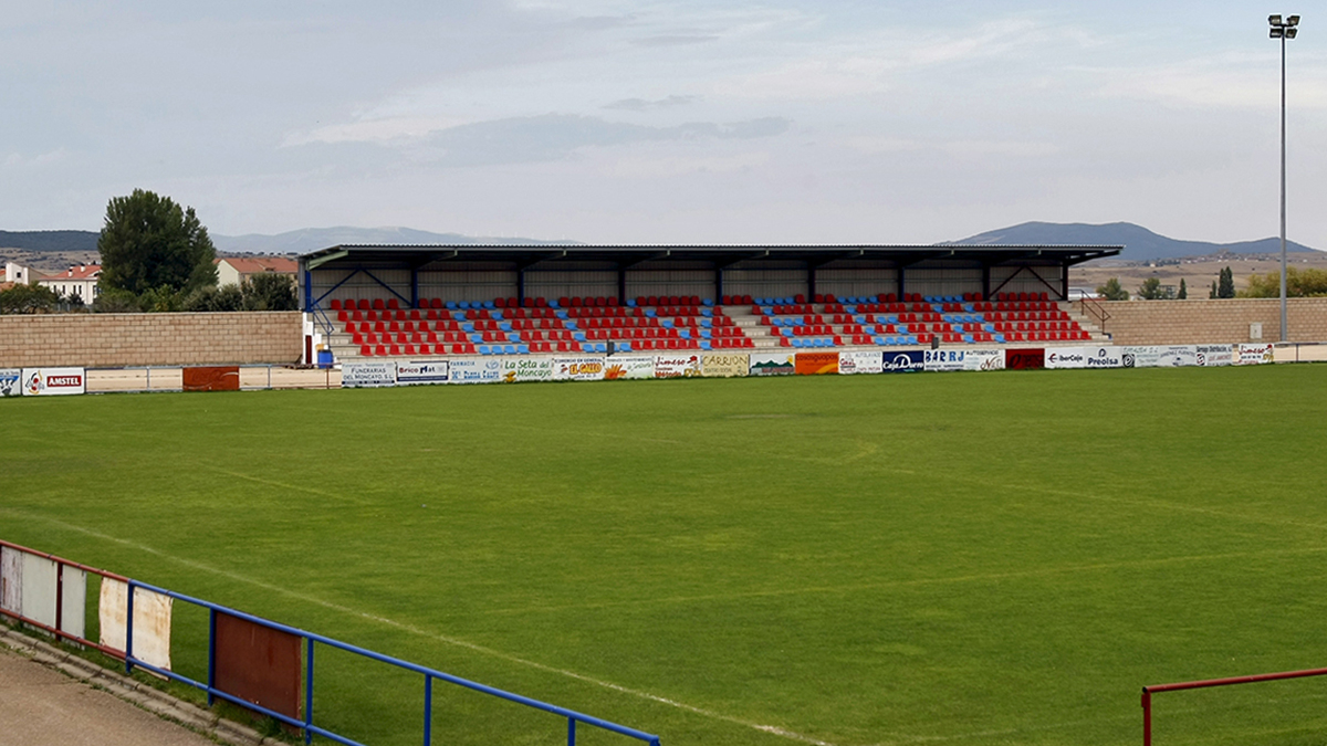 Campo del fútbol de El Moral de Ólvega. 