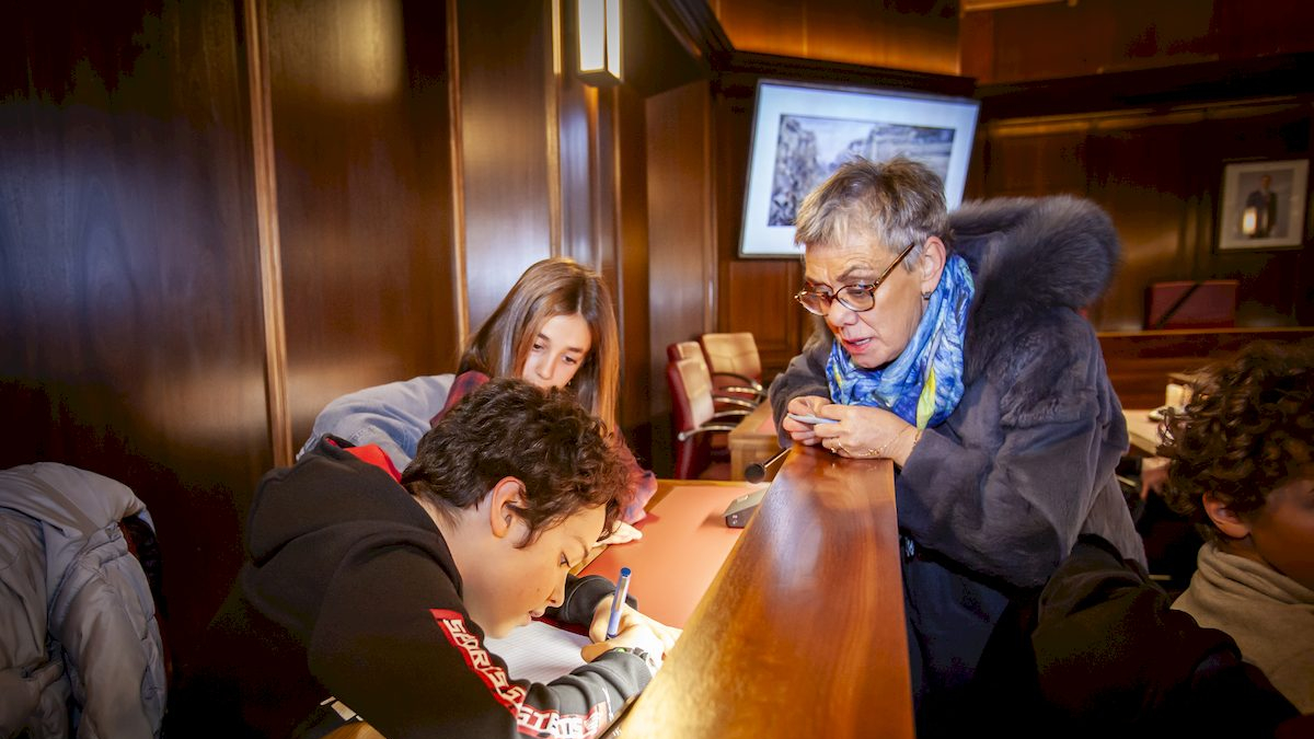 Los pequeños conocieron de primera mano como se trabaja en un pleno