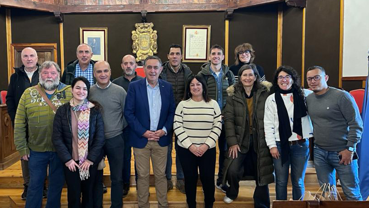 Responsables de Gorbeia en El Burgo de Osma.