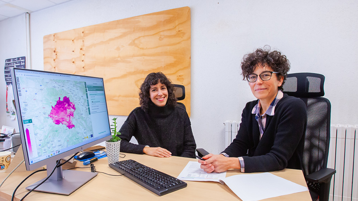 Elena Moreno y Adela Trassierra.