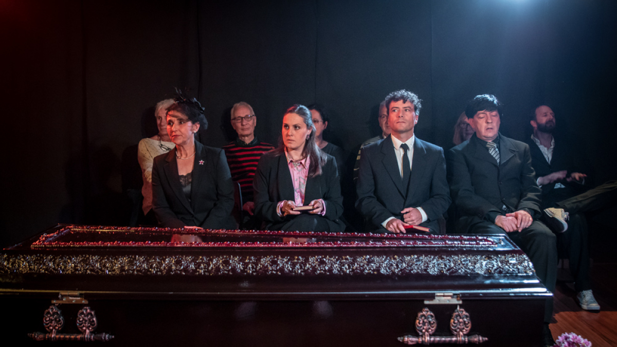 Espectáculo de Un funeral de muerte, de La Bo-eme.