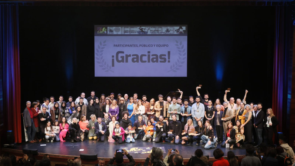Foto de familia de todos los galardonados en el Certamen Internacional de Cortos Ciudad de Soria.