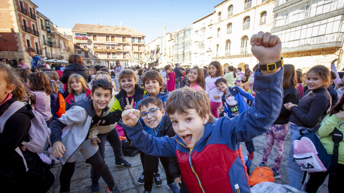 El día de los derechos de la infancia se celebra con una acción solidaria
