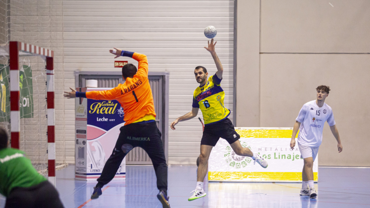 El BM Soria sigue sin tacha su trayectoria en la presente temporada.