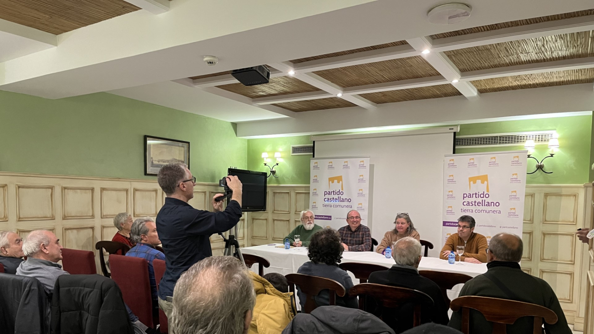 Acto del Partido Castellano-Tierra Comunera en el Hotel Alfonso VIII de Soria.