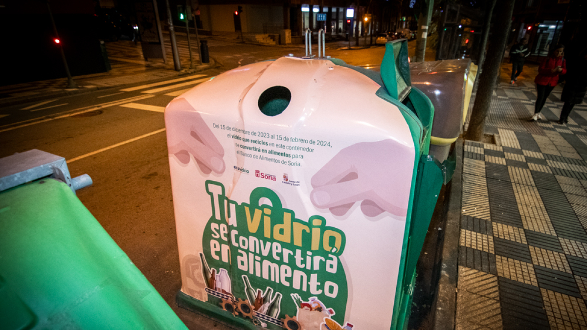 Los contenedores para la campaña están en Mariano Vicent, Plaza San Clemente y Manuel Fraga Iribarne.