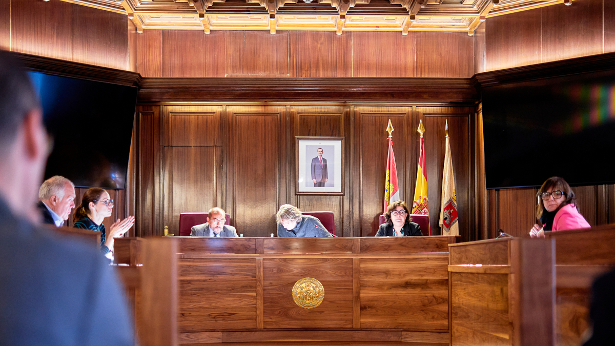 Un momento del pleno extraordinario de presupuestos. CIRILO VARGAS