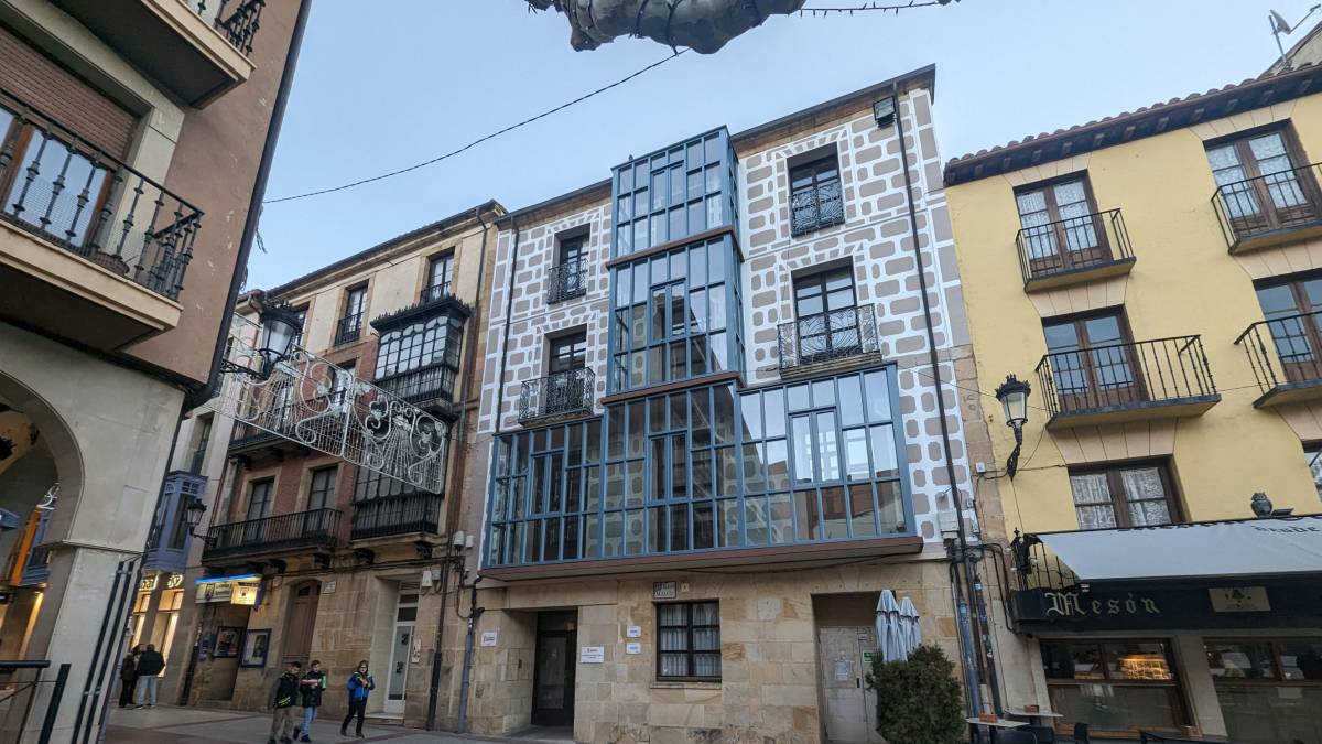 Edificio de los servicios sociales del Ayuntamiento. MARIO TEJEDOR
