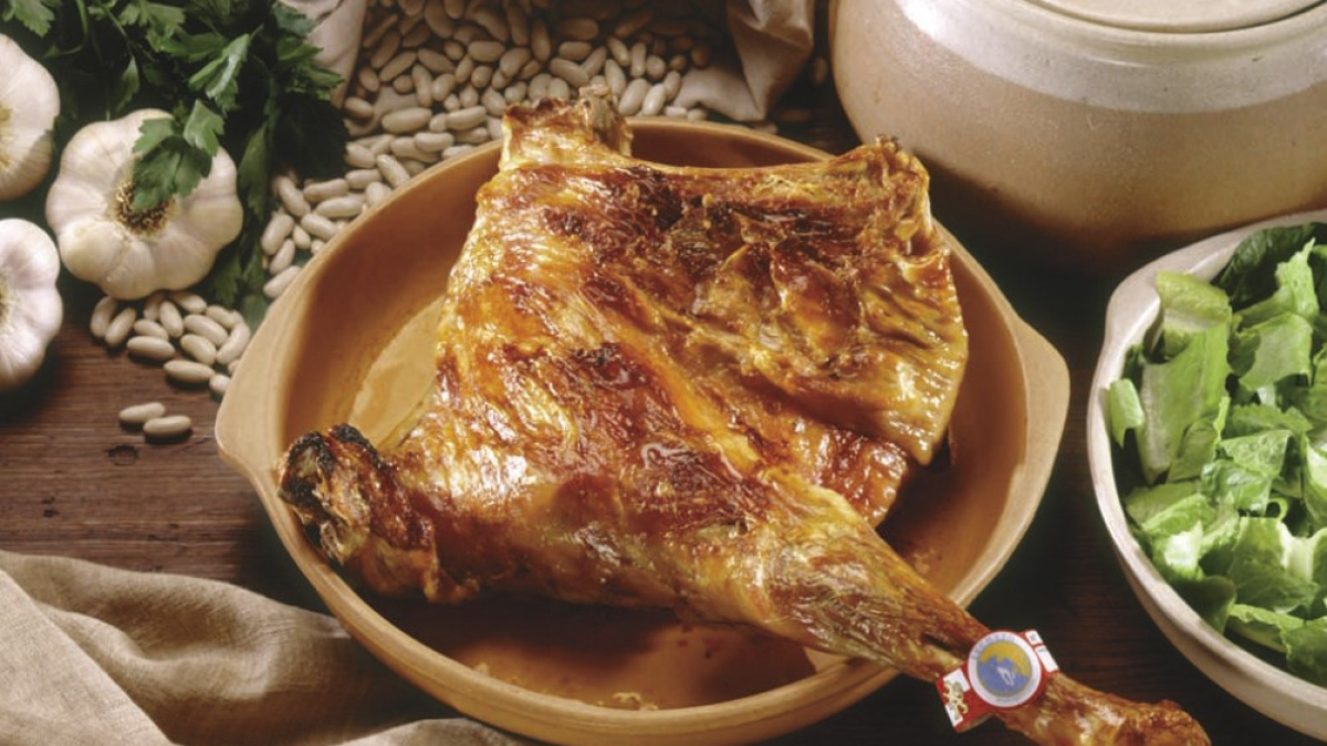 Lechazo asado, uno de los platos tradicionales de la Navidad soriana.