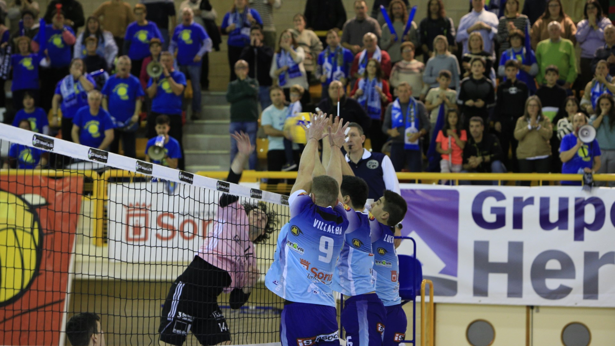 El mejor voleibol europeo se dará cita esta tarde en Los Pajaritos.