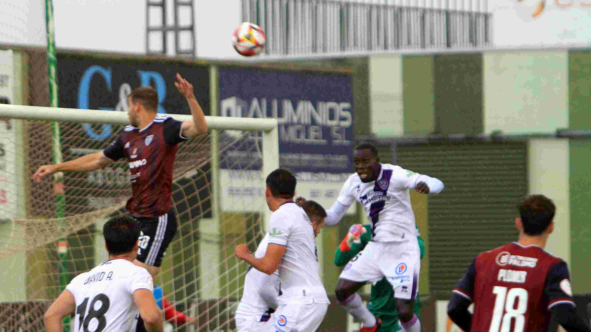 La Segoviana ganaba al Numancia en el estreno liguero en La Albuera.