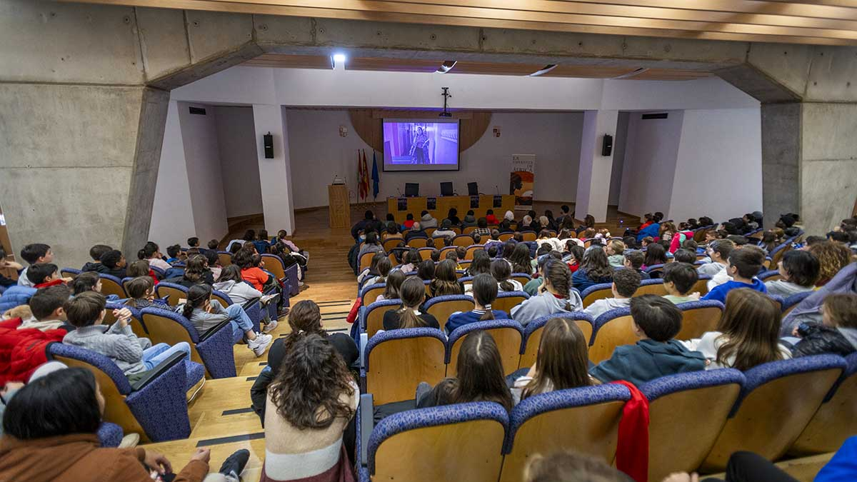Proyección del cortometraje Binta en la Delegación Territorial de la Junta en Soria.