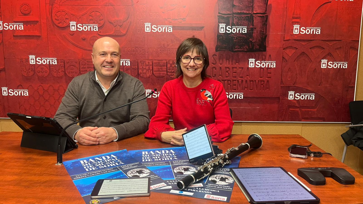José Manuel Aceña y Gloria Gonzalo presentan el balance de la Banda Municipal de Música en 2023 y los nuevos proyectos.