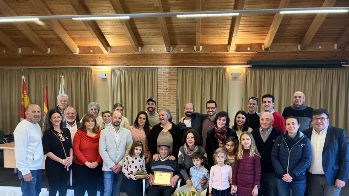 Homenaje a Julián de Pedro Álvarez en su centenario.