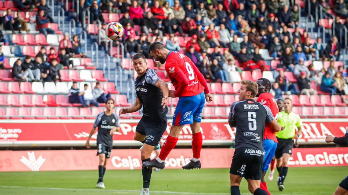 Numancia y Sanse empataban a uno en el encuentro de la primera vuelta en Los Pajaritos.