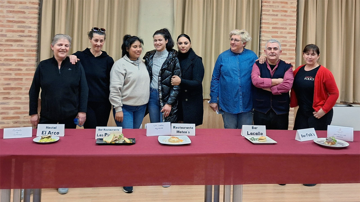 Presentación de los participantes en el concurso de tapas medievales.
