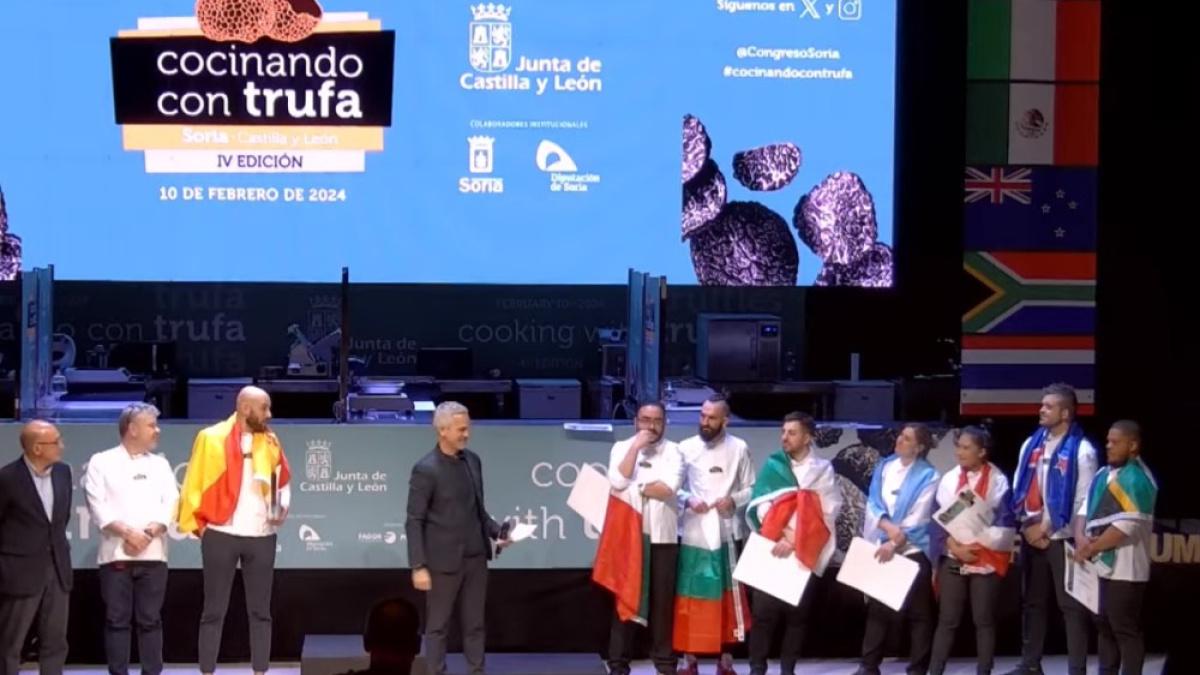 Los participantes en Cocinando con Trufa en la entrega de premios.
