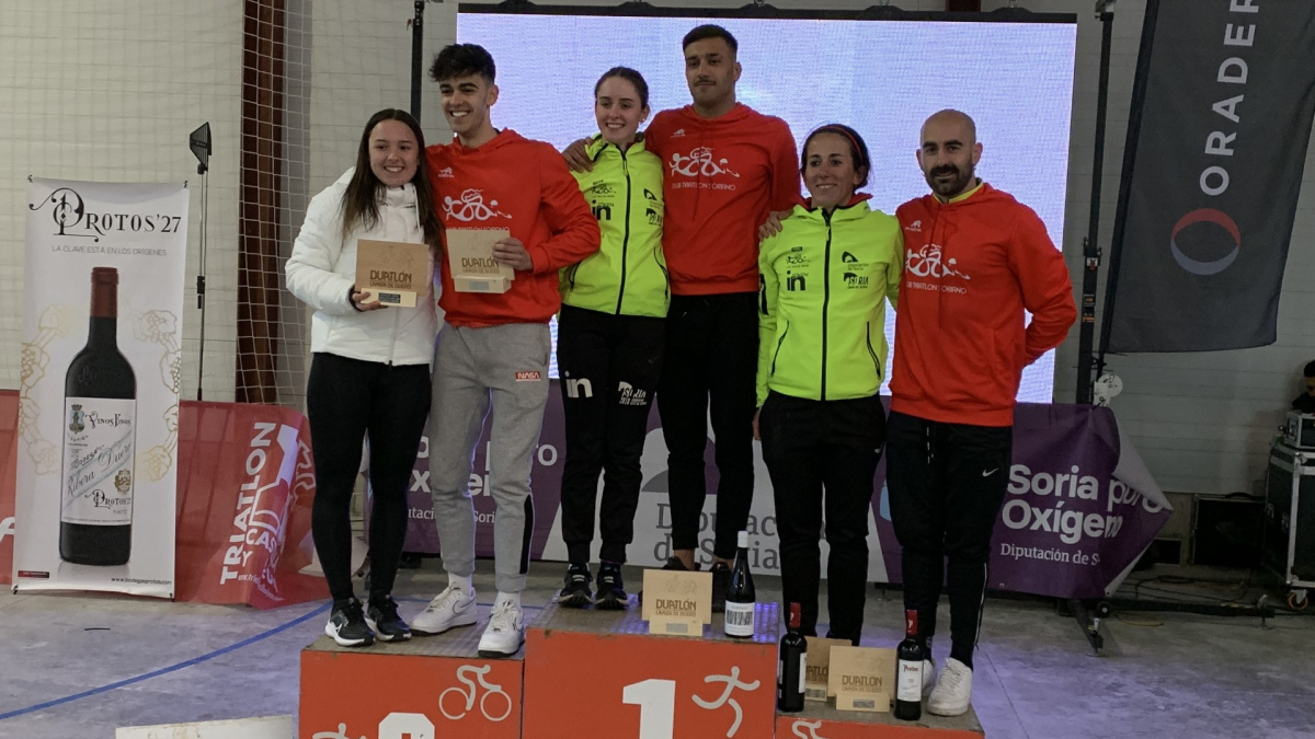 Podio con los mejores en el duatlón de Langa.