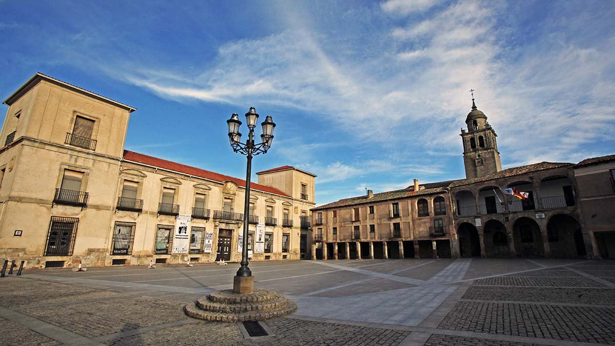 Plaza mayor de Medinaceli.