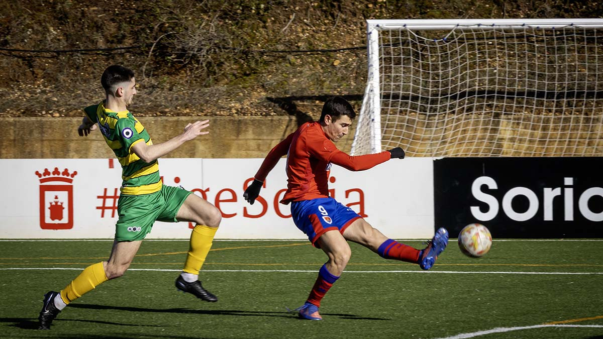 El Numancia B ganaba al UP Palencia con dos goles de Ángel Cervero.