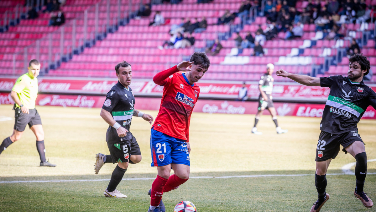 Cristian Delgado es el objetivo para el centro del campo.