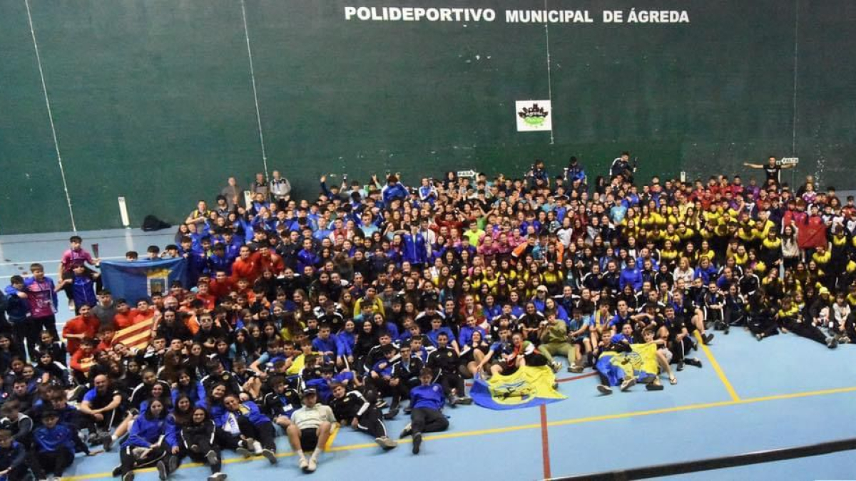 Ágreda se convierte en la capital del balonmano base gracias a su torneo de Semana Santa.