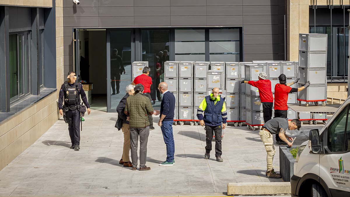 Mudanza a la nueva Comisaría.