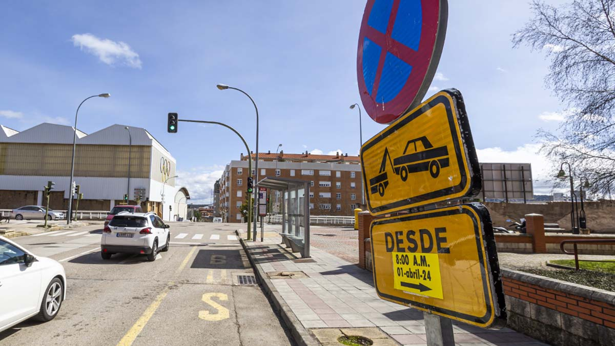 Carteles anunciando el inicio de las obras en el entorno del San Andrés.