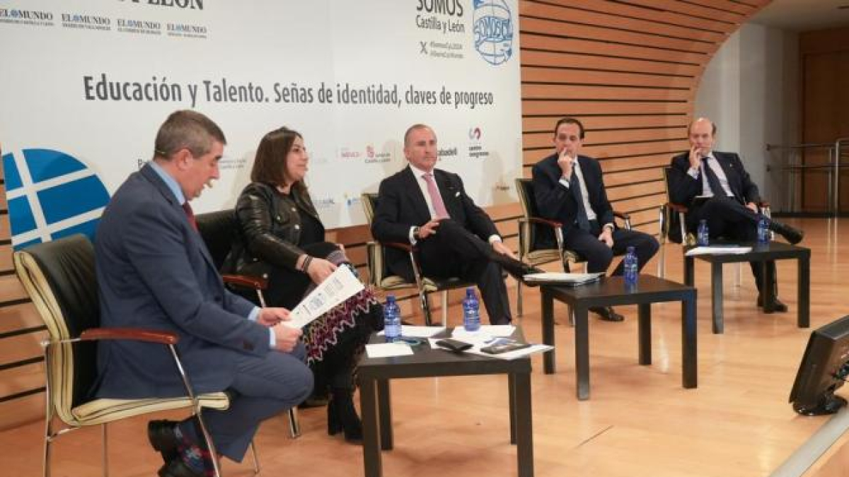 Pablo R. Lago, Miriam Andrés, Pablo Junceda, Conrado Íscar y Jesús García-Cruces.