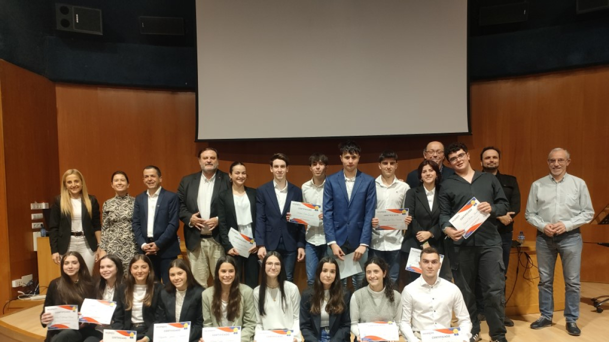 Alumnos de Bachillerato de Innovación en la presentación de sus trabajos.