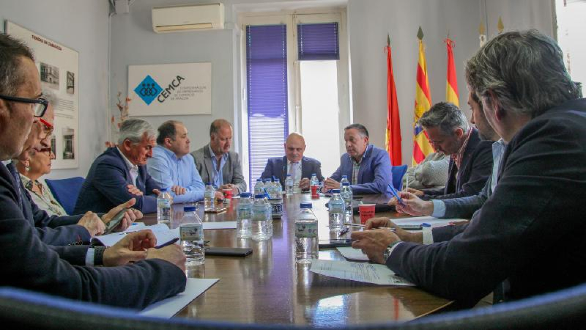 Reunión entre empresarios de comercio de Castilla y León y Aragón.