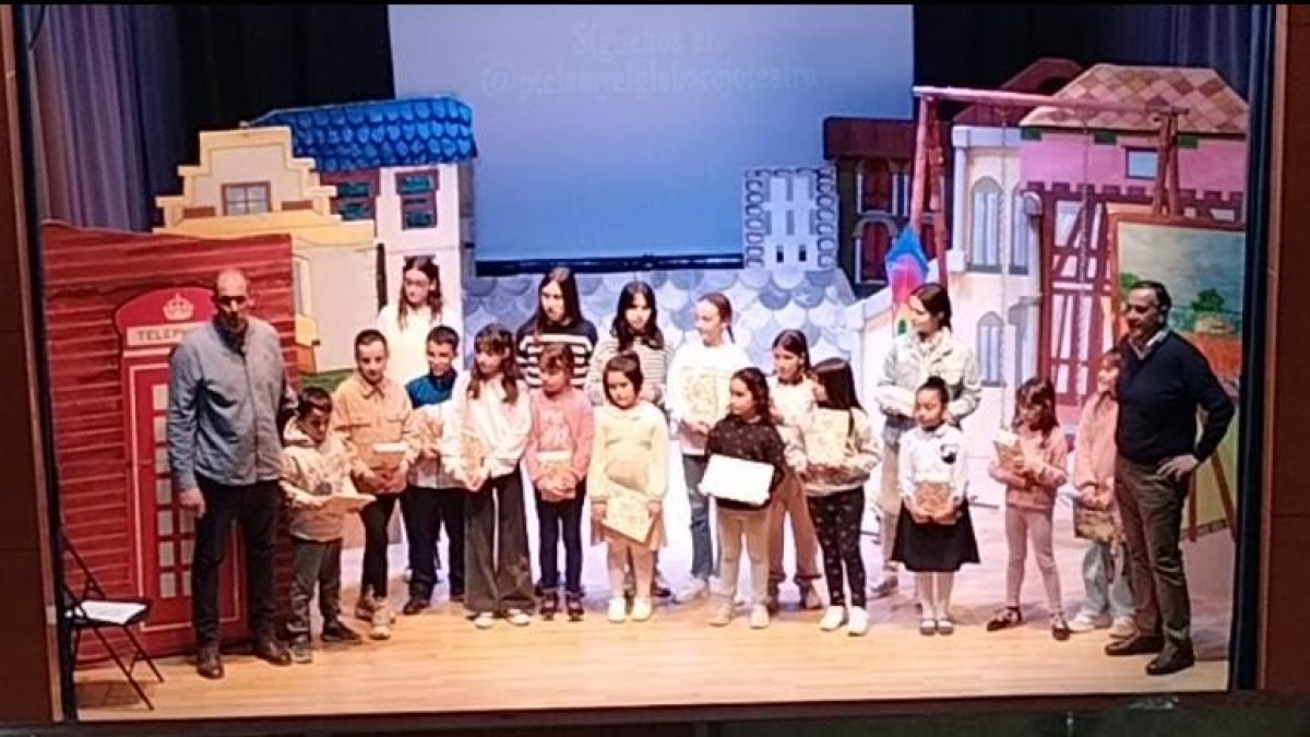 Entrega de premios celebrada en El Burgo por el Día del Libro.