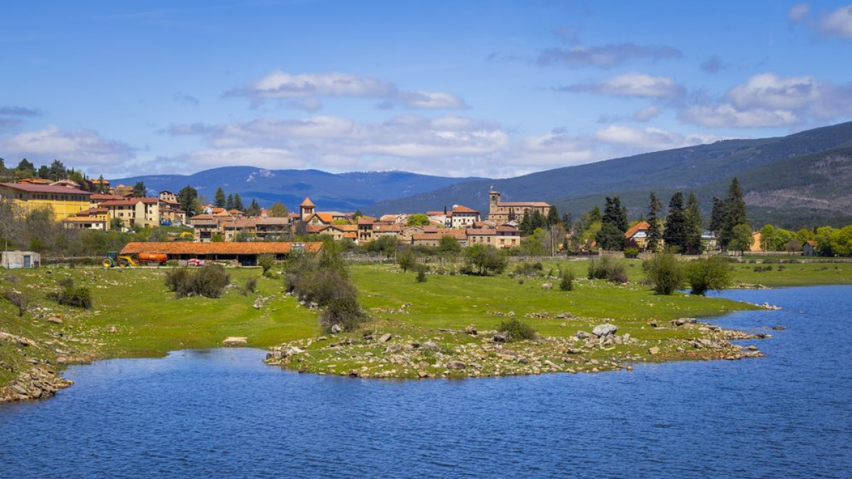 Un pantano pletórico asegura las reservas hídricas